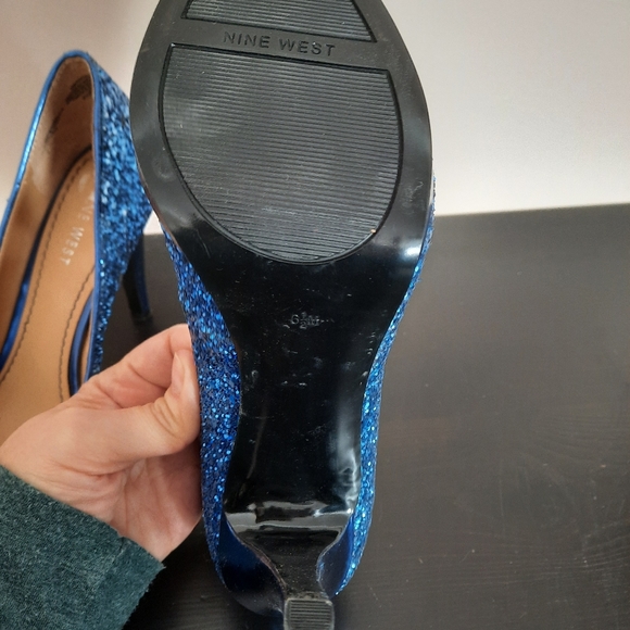 Nine West Sparkle 3.5 inch Heels size 6.5 Royal Blue - Picture 3 of 3
